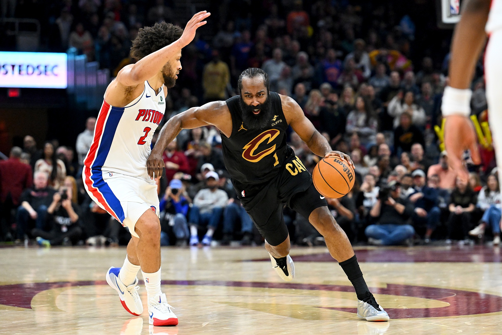 500彩票网直播运营团队-NBA彩经：活塞主场再胜骑士 雷霆轻取湖人